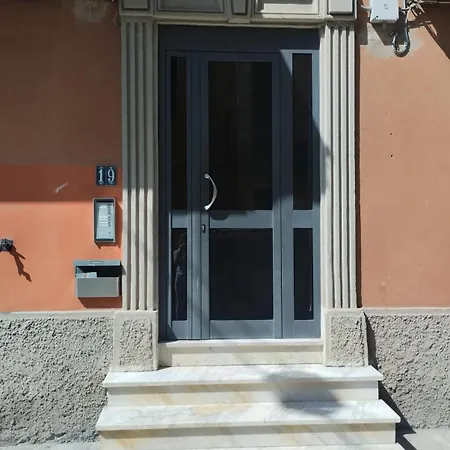 Apartamento Casa Vacanze Andrea La Tua Base Per Visitare Il Mare Delle Cinque Terre